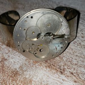 Artisian NEW Bracelet from watches pieces